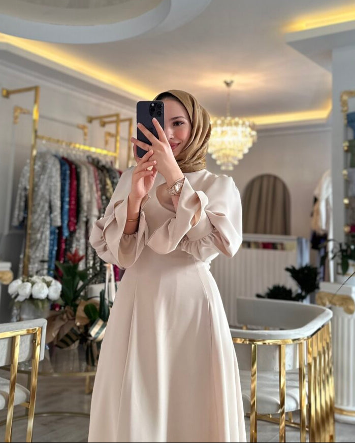 Robe Laureen